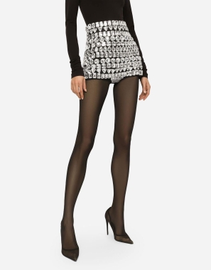 Czarne szorty z dużymi , srebrnymi kamieniami. Black shorts with big silver stones