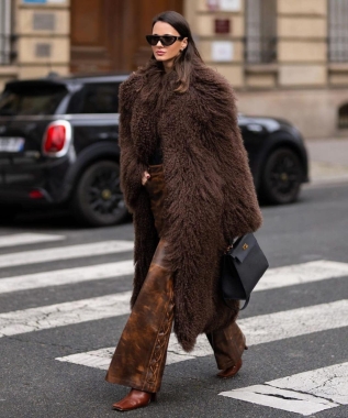 Futro z lamy, Różne kolory i długości. Mongolian lamb fur 